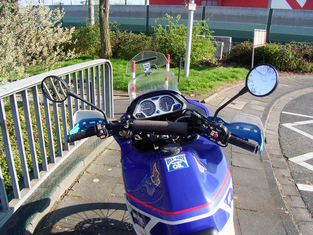 XTZ750